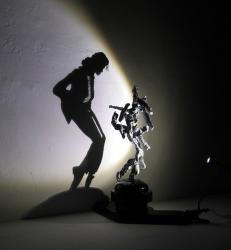 Diet Wiegman, sculptures de lumière, insolite, artiste, vidéo, oeuvre, Shadow Dancing, roi de la pop, Michael Jackson, jeu d'ombre et lumière,