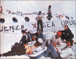 les survivants, naufragés des andes, rescapés, survie, extraordinaires, crash avion, rugby de Montevideo, s'écrase, équipage, passagers, histoire, insolite,